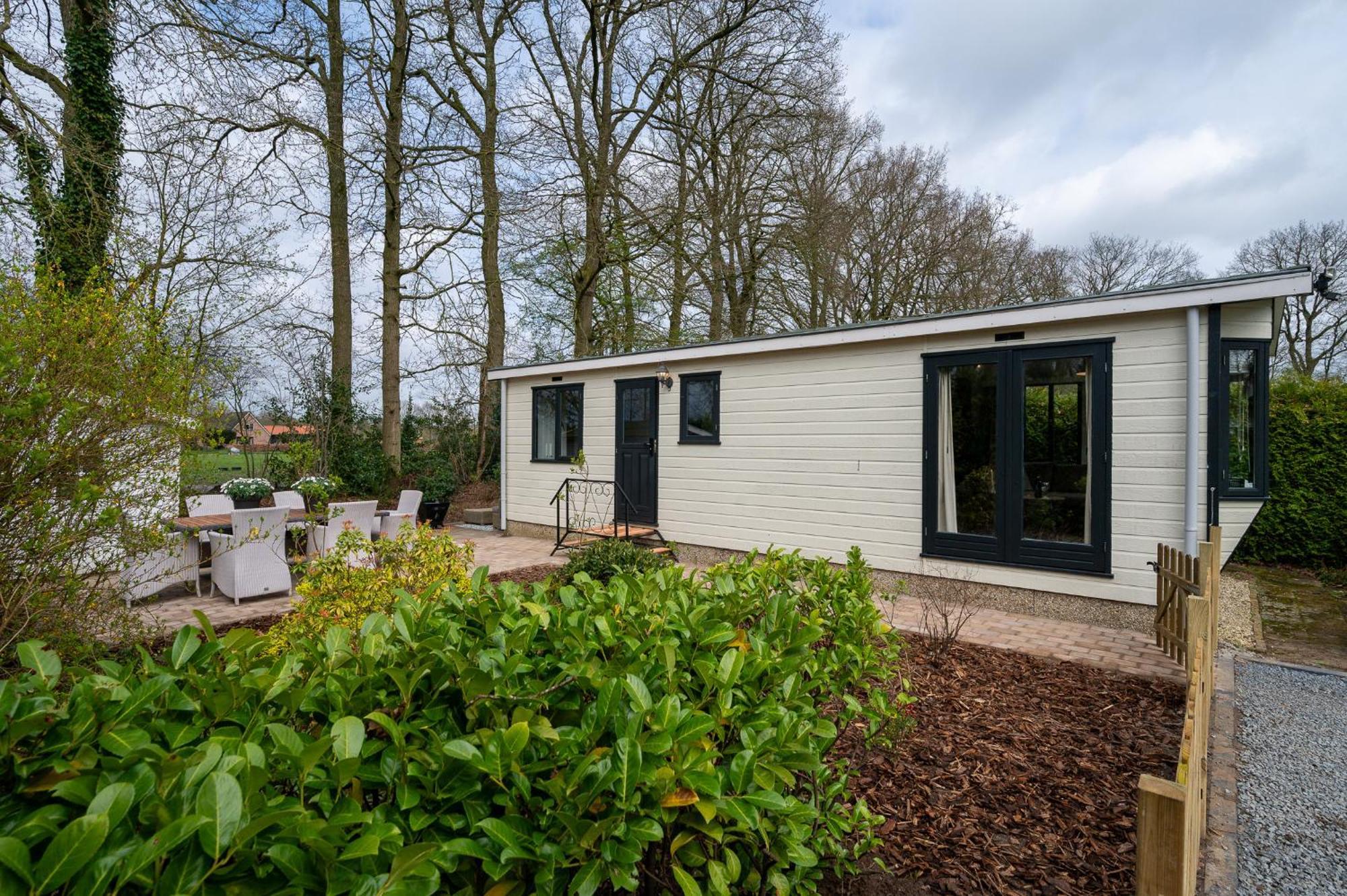 Hotel Chique Chalet Met Zicht Over De Weilanden Op De Veluwe Epe Exterior foto